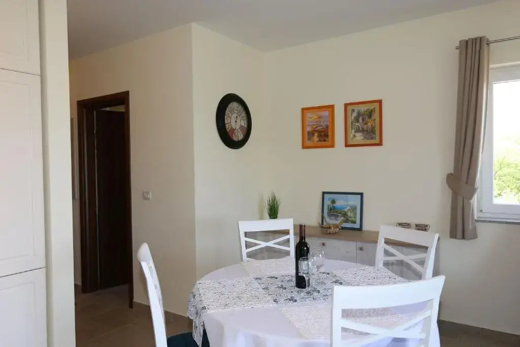 Apartment Soline Cove