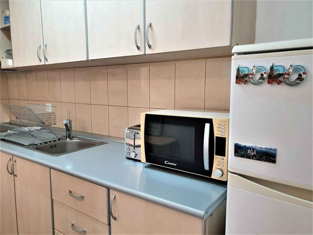 RORO Residence