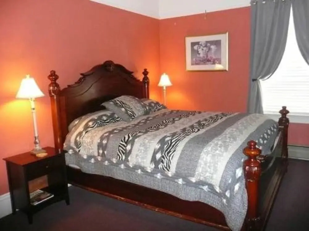 The Continental Inn