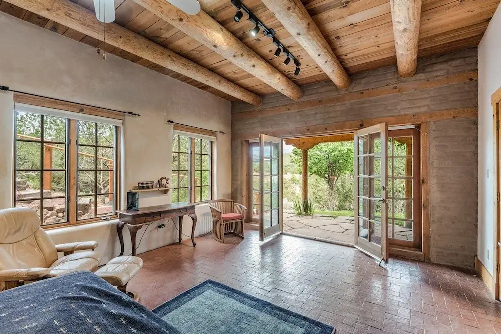 Canyon View Retreat - All Adobe Home, Tranquil Setting, Spectacular Views, Hot Tub Under the Stars