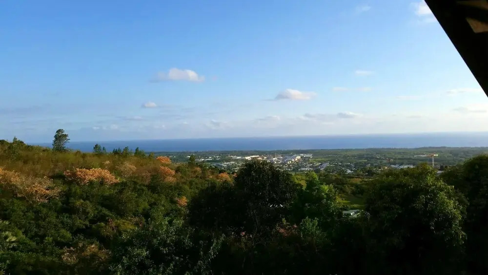 Studio in L'étang Sale, With Wonderful sea View, Enclosed Garden and W