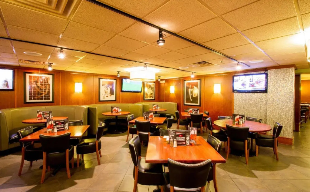 Holiday Inn Chicago North Shore by IHG