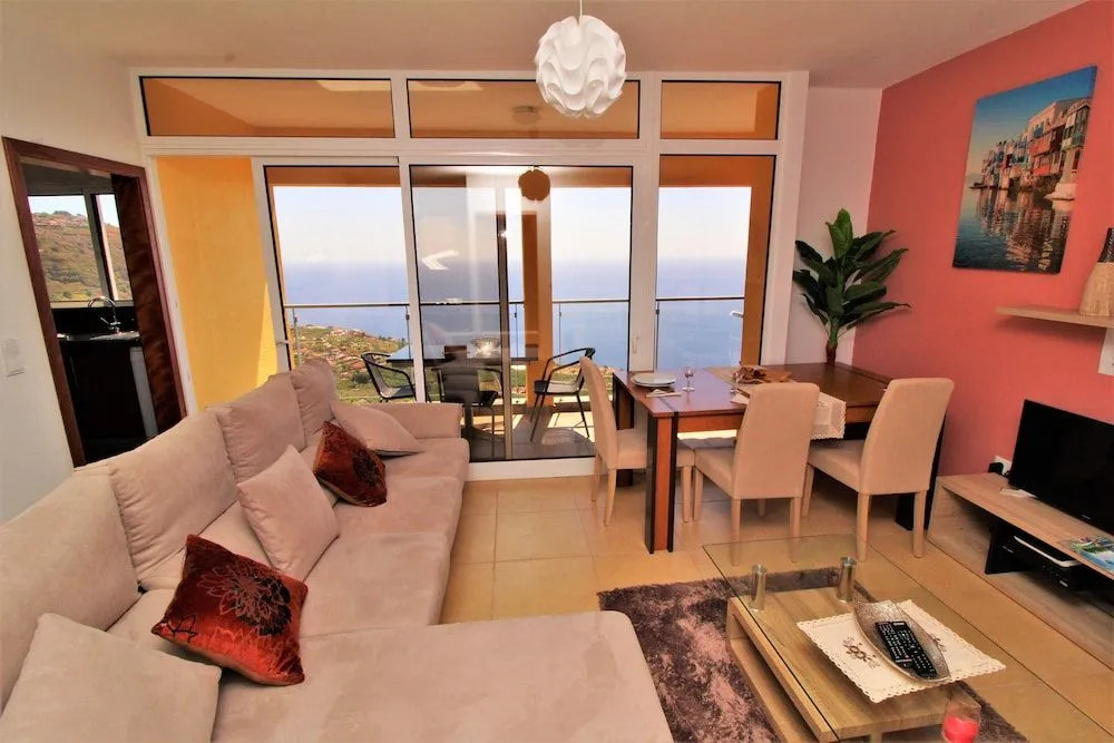 Caracas One Bedroom Apartment Sea View
