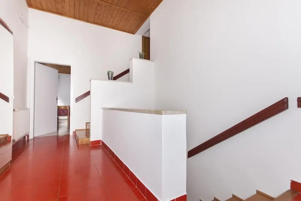 Apartment 1893