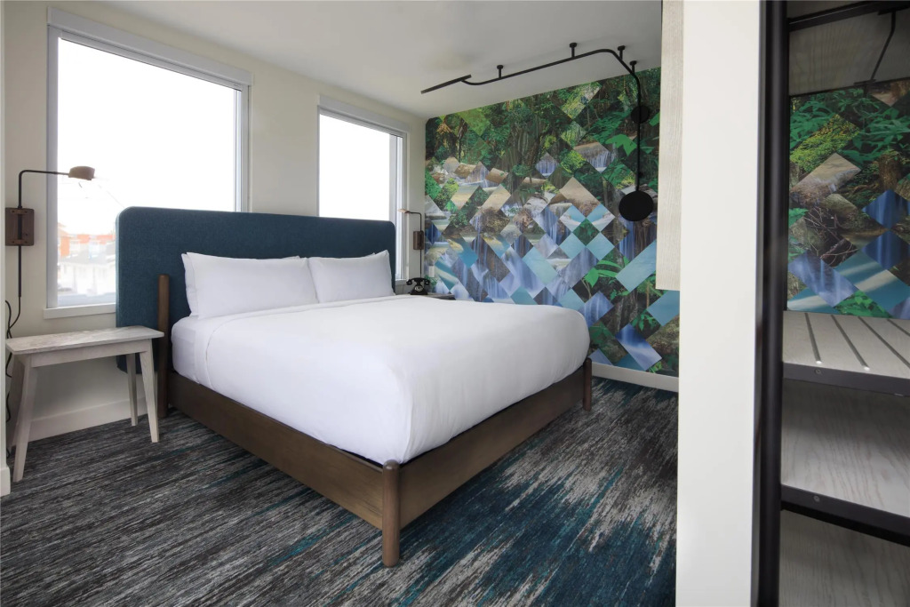 Canvas Moncton, Tapestry Collection By Hilton