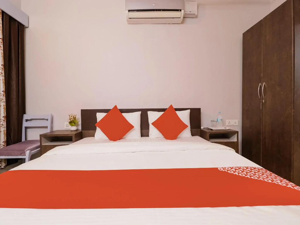 OYO 60592 Budget Hotel By The Mountains