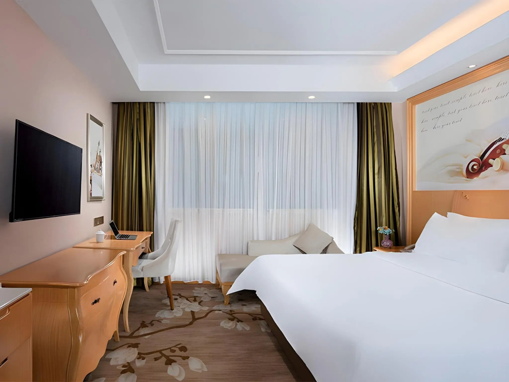 Vienna Hotel Foshan High-speed Railway Station Guidan Road Branch