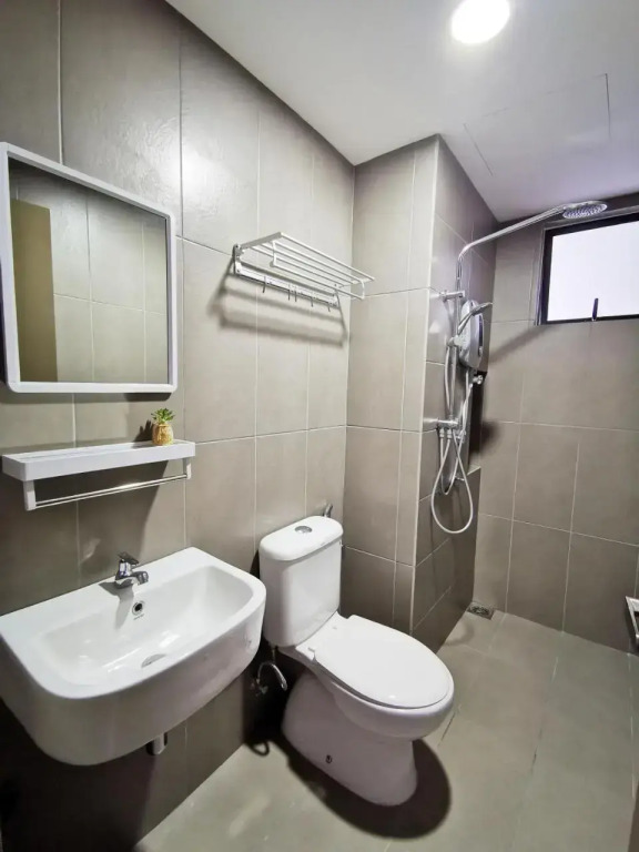 Astetica Residences 100mbps Wifi Netflix