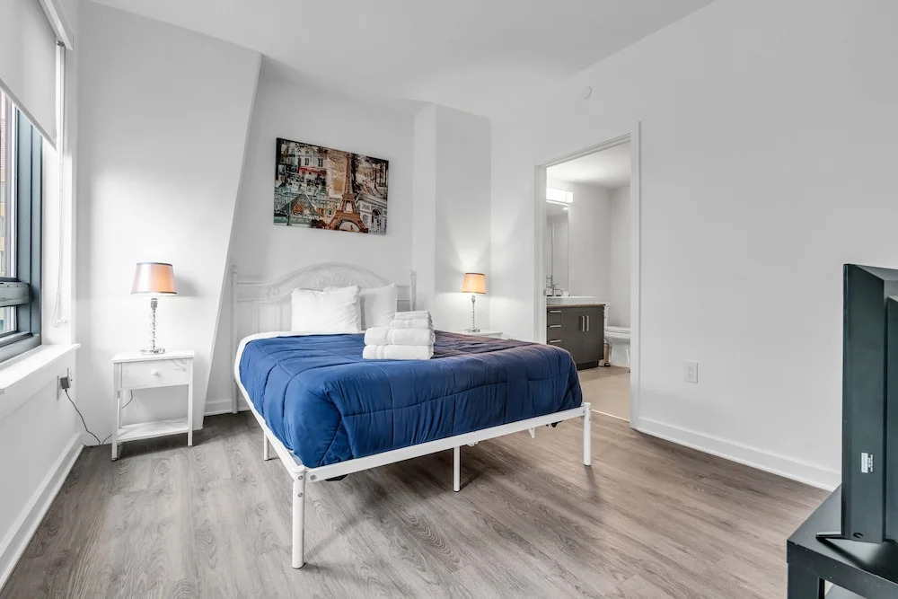Waterfront Two Bedroom apartment in a brand new building 2 Apts by RedAwning