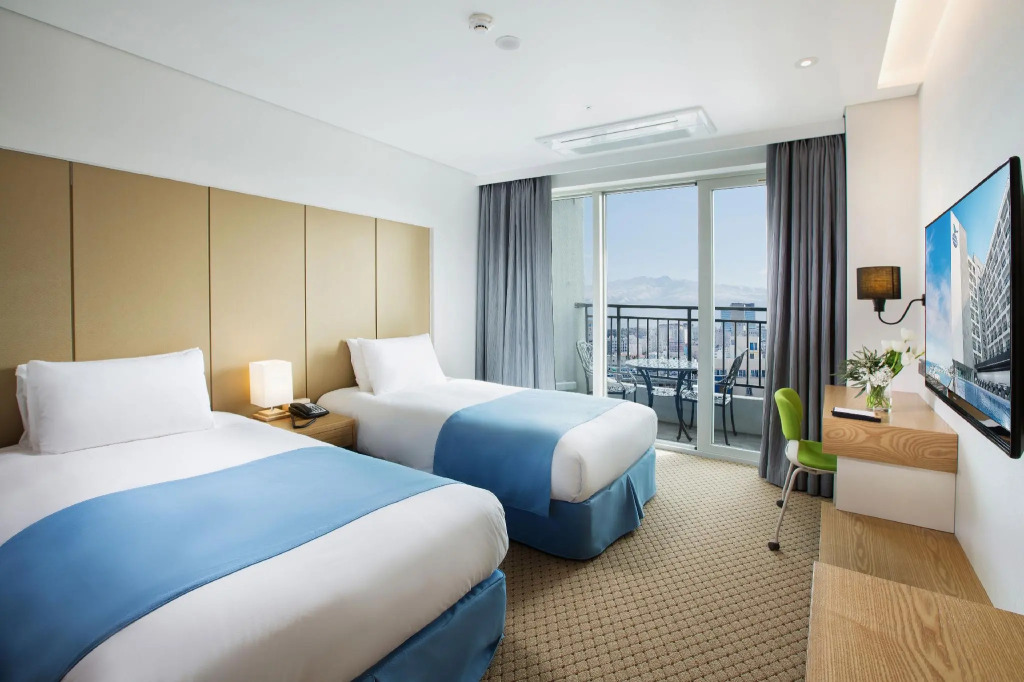 Hotel Whistlelark Jeju