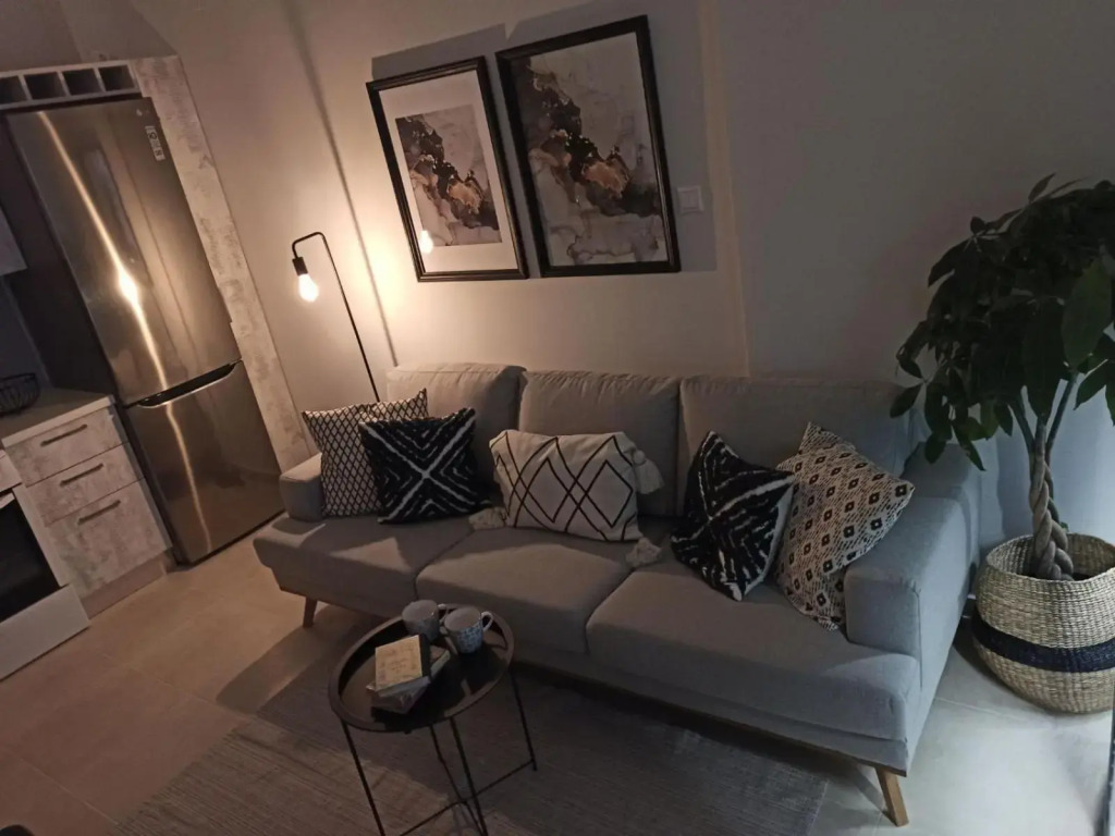 Stylish Ground Floor Maisonette