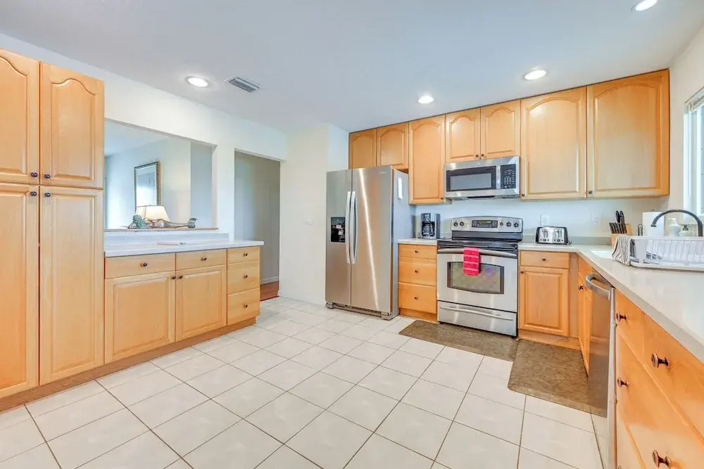 Canalfront Port Charlotte Getaway w/ Boat Dock!