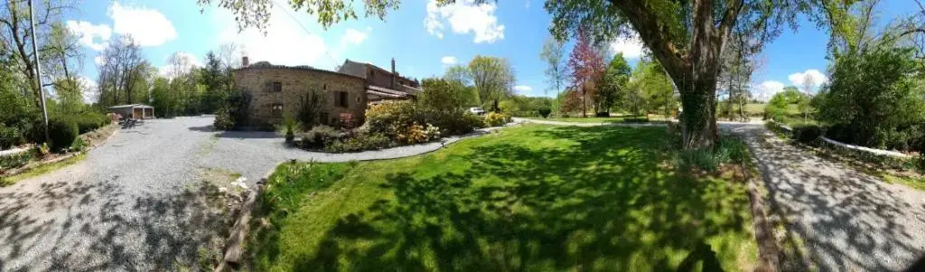 Gîte et Chambres dHôtes du Petit Moulin