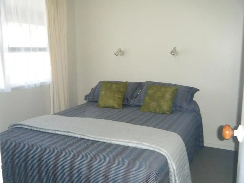 Charleston Lodge