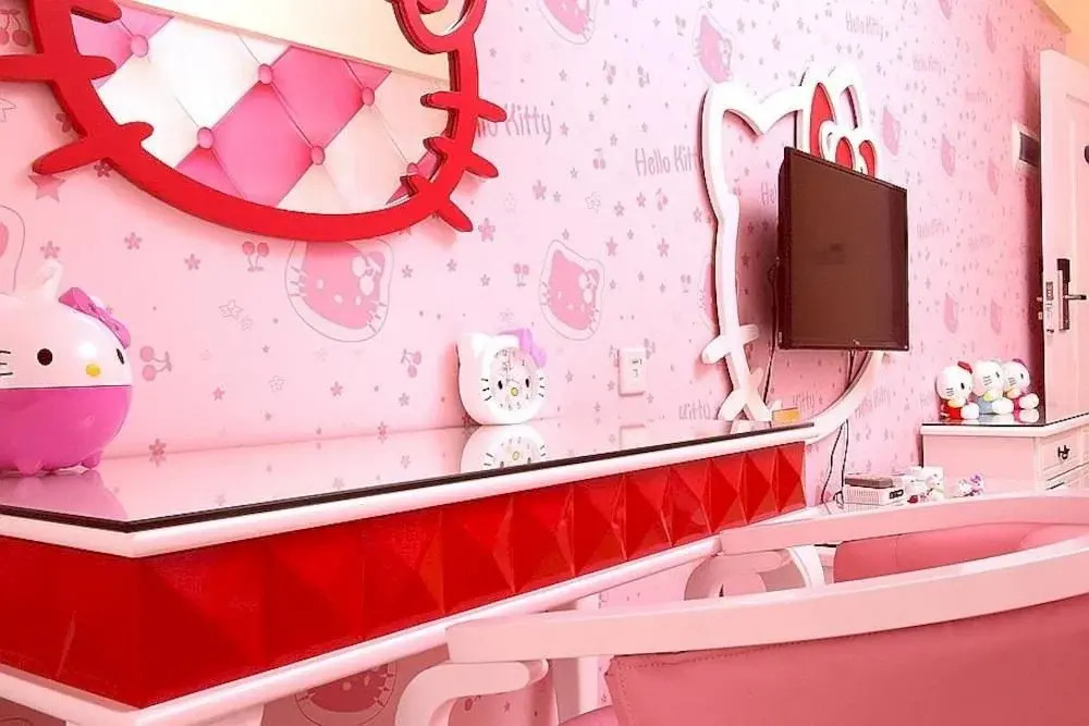 Hello Kitty Inn