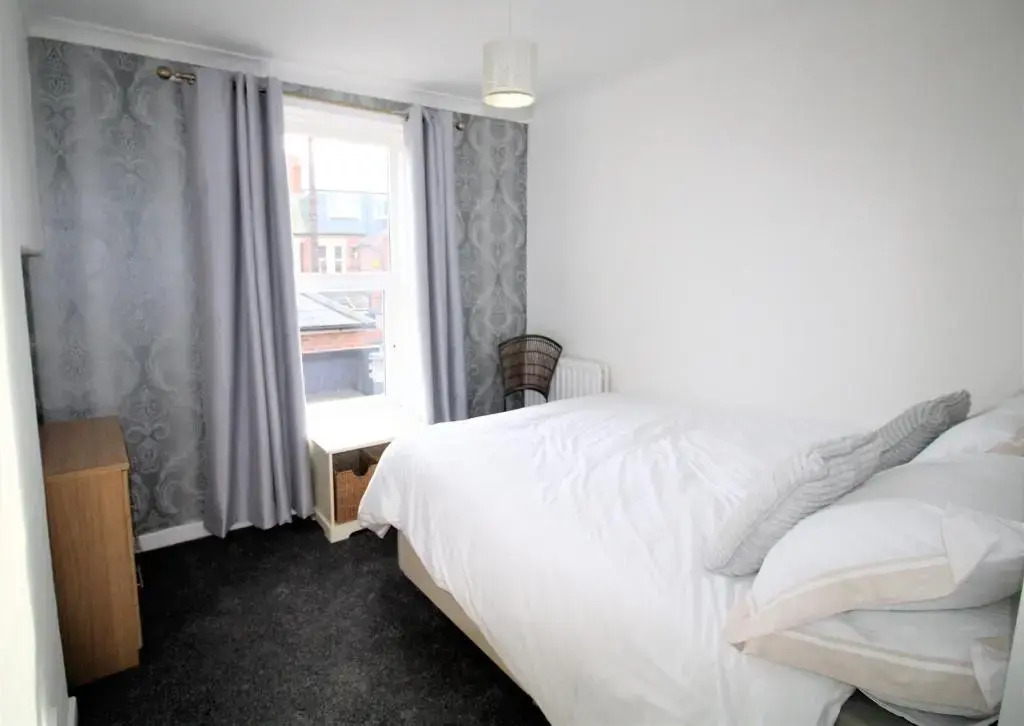 Large Period Property - Beautifully Refurbished