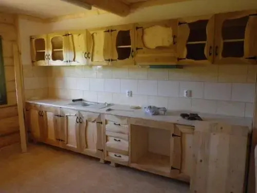 Rustic Ghetar