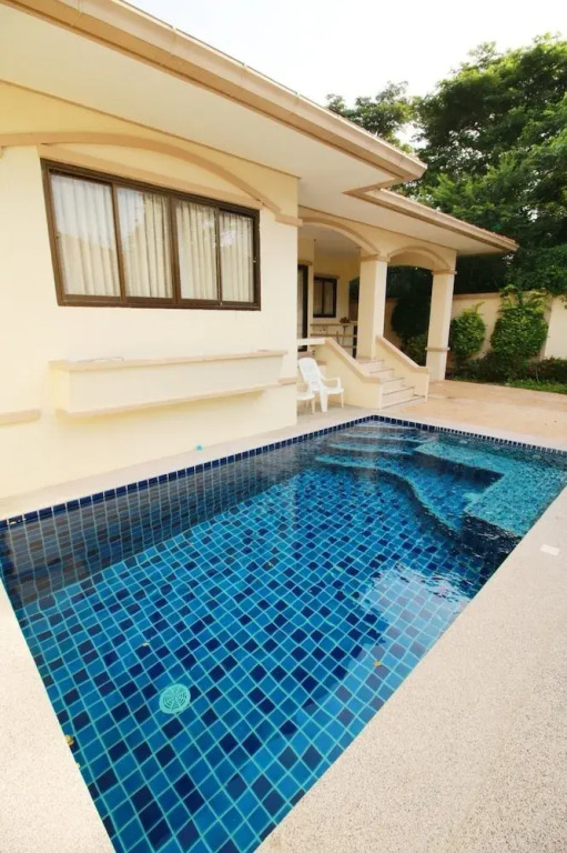 Adare Villa