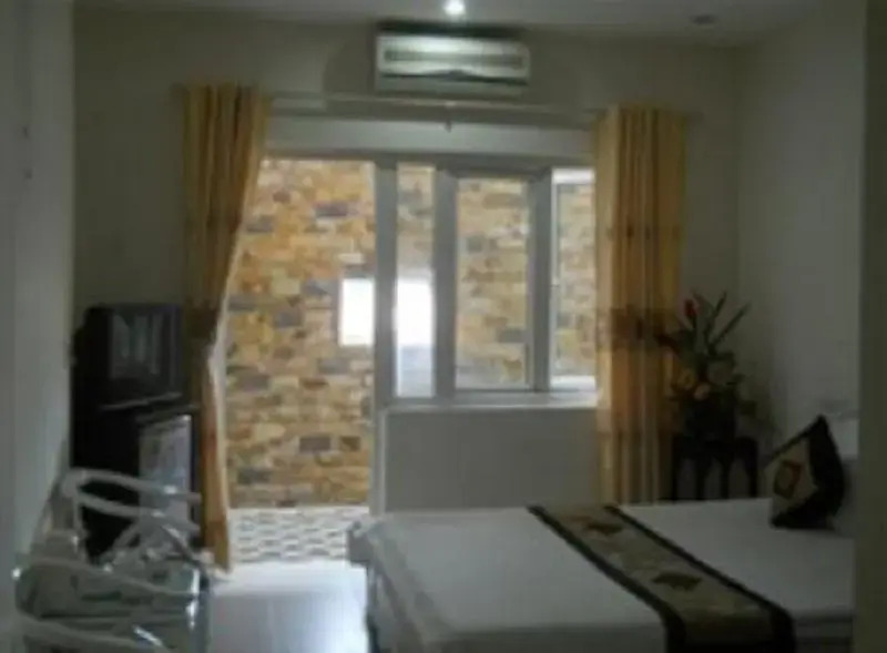 Phu Nhuan Hotel 3