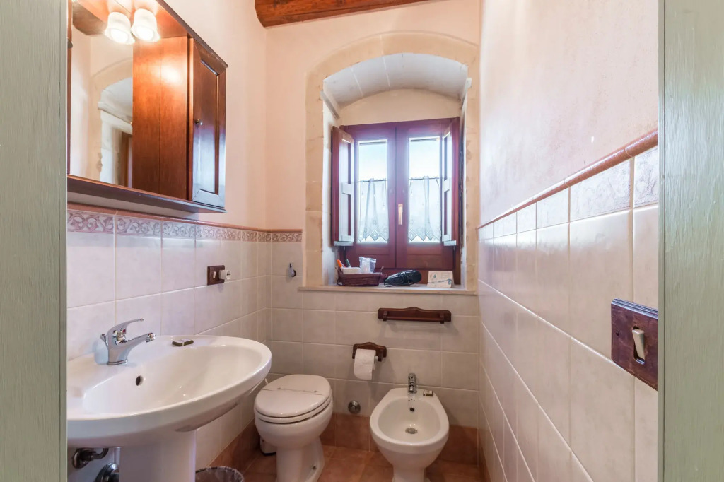 Casina Di Grotta Di Ferro