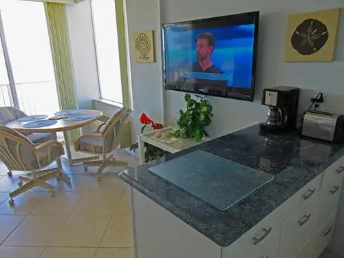Estero Beach & Tennis #1103B Apartment