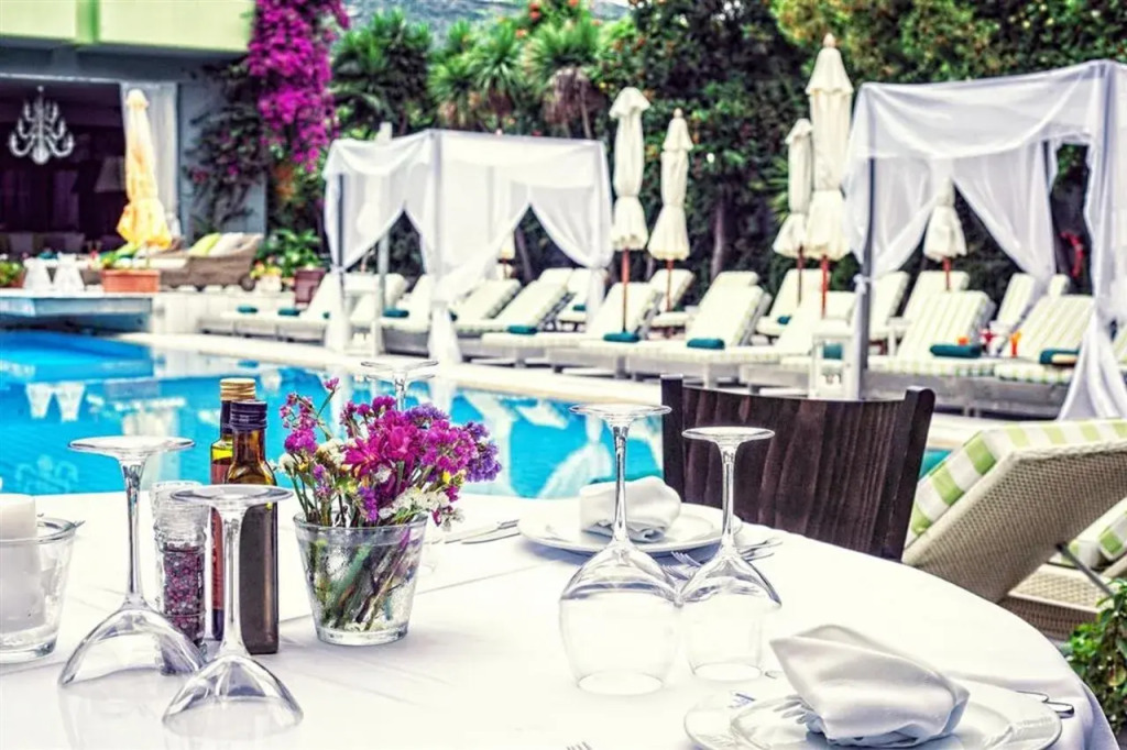 La Piscine Art Hotel, Philian Hotels and Resorts