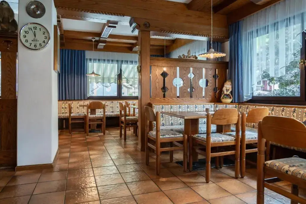 Hotel Mary