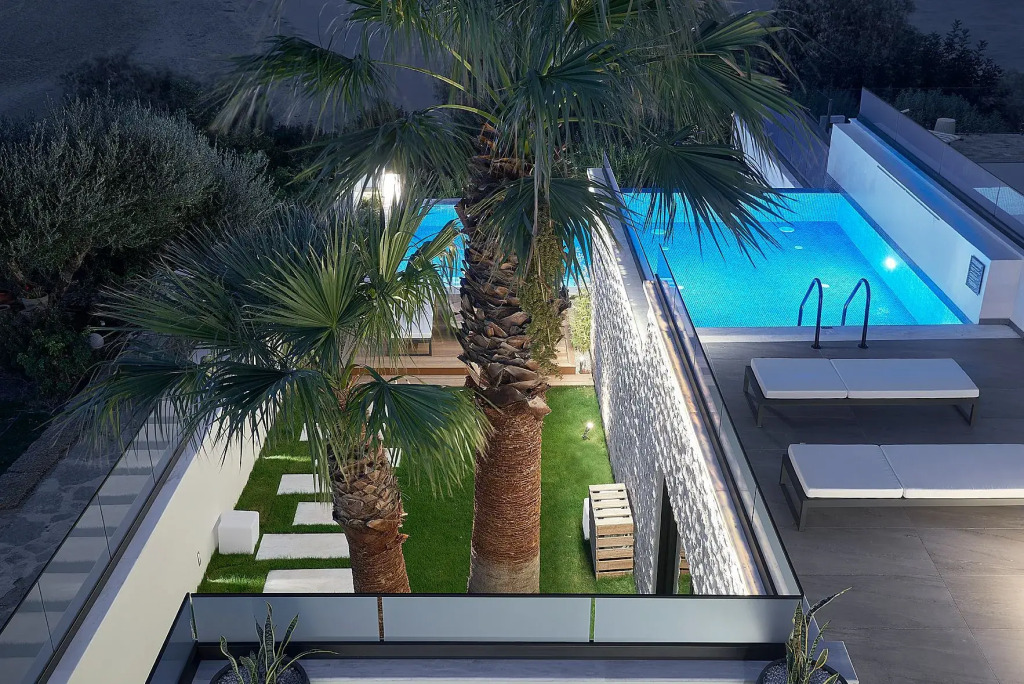 The Sand Villas - 5star Living on the Beach