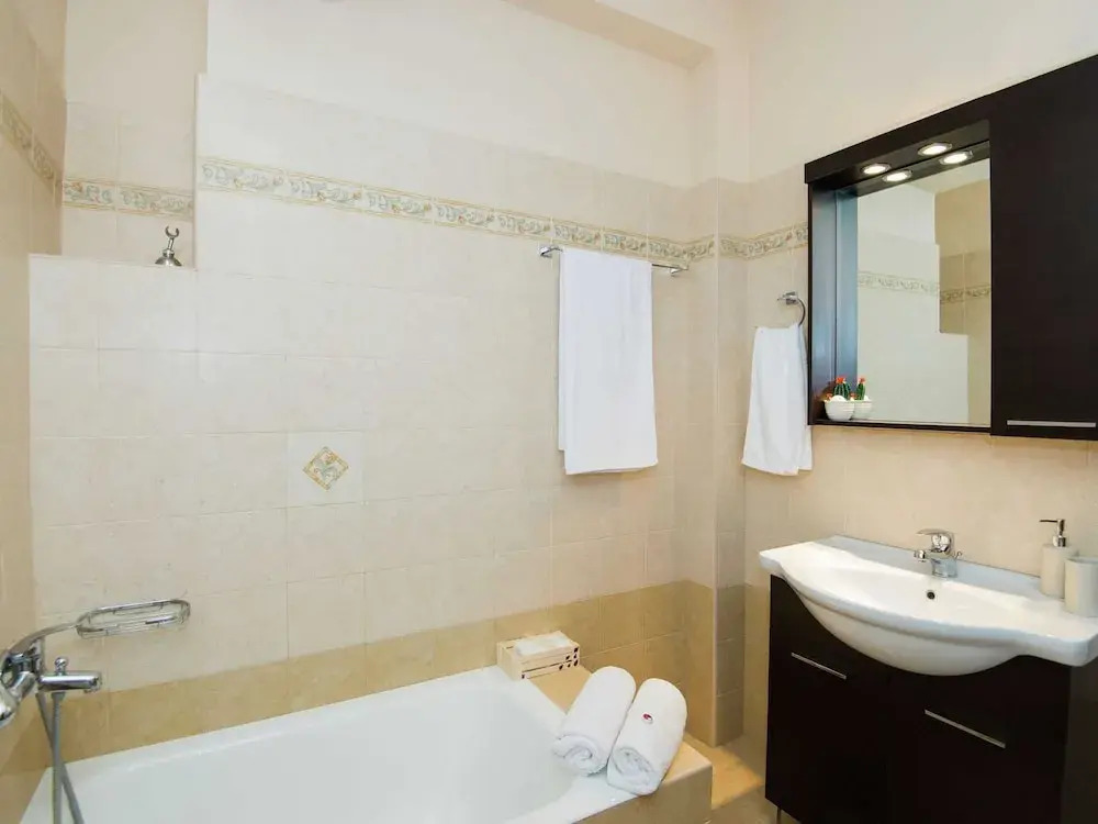 Beautiful new Large House, Private Pool, Near Beach at Rethymno, NW Coast
