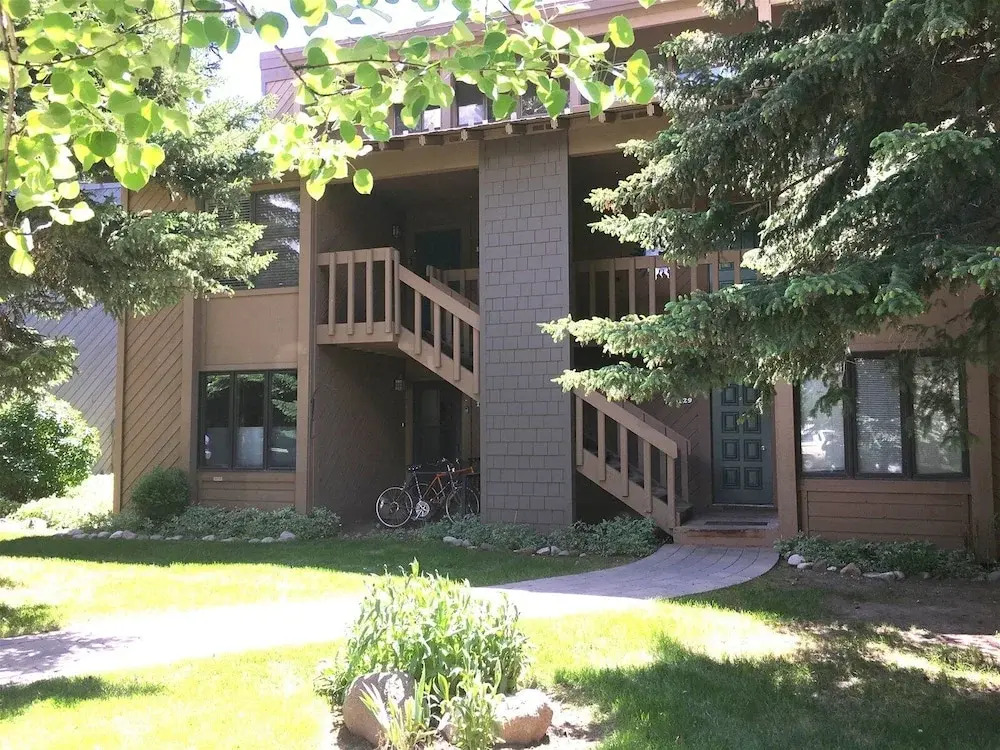 Sv132 - Walk to Lifts & Town - Hot Tub & Pool