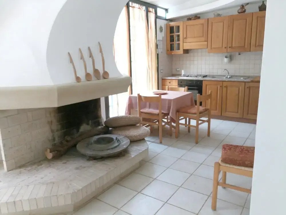 House With 3 Bedrooms in Quartu Sant'elena, With Furnished Terrace - 2