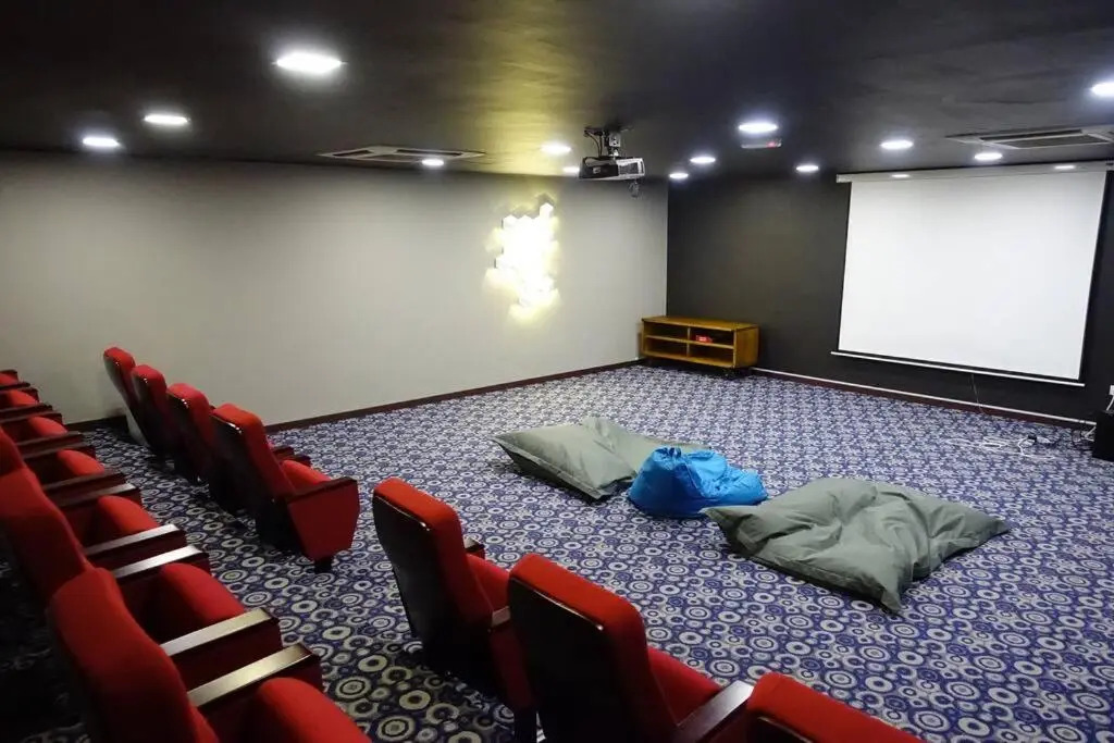 #1.3 Cozy 7Pax Large Beds 2B1R Vivacity Kuching Jazz Suites