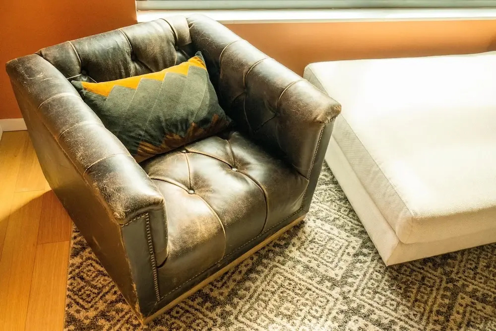 Designer, Spacious 1BD in Historic District