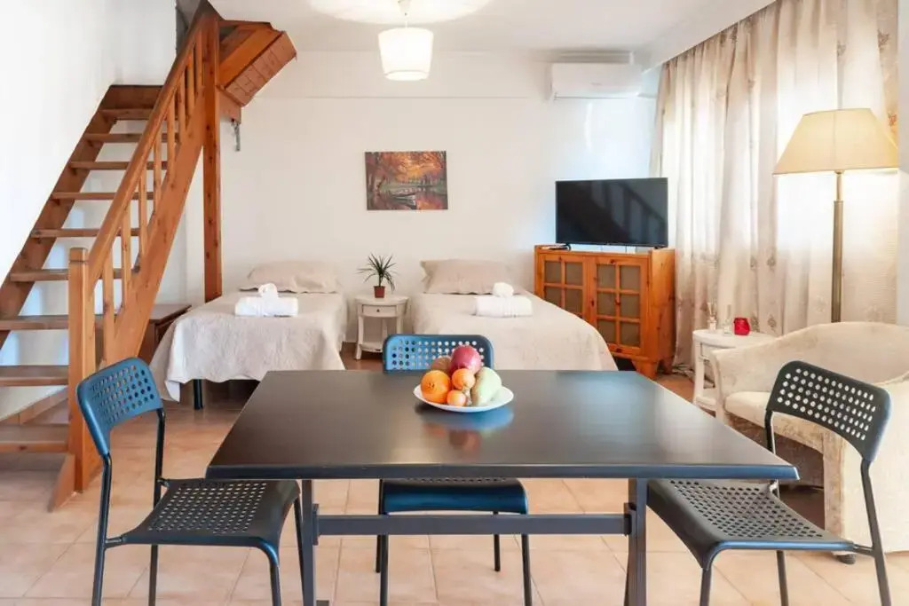 Apostolos apartment with attic