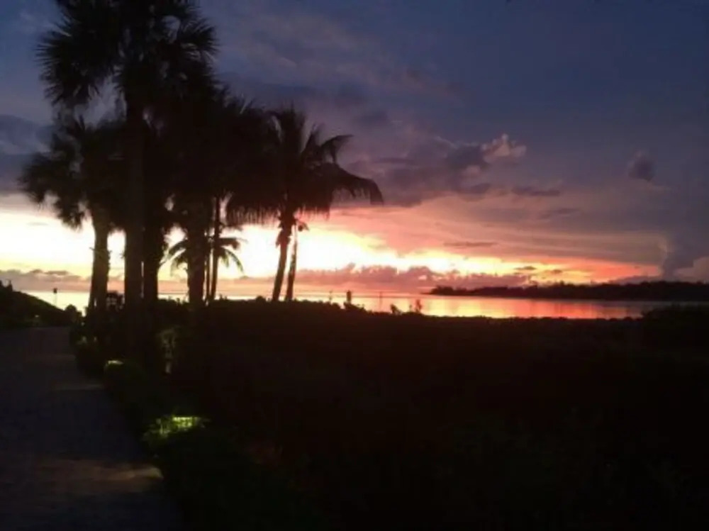 La Peninsula Blvd Condo