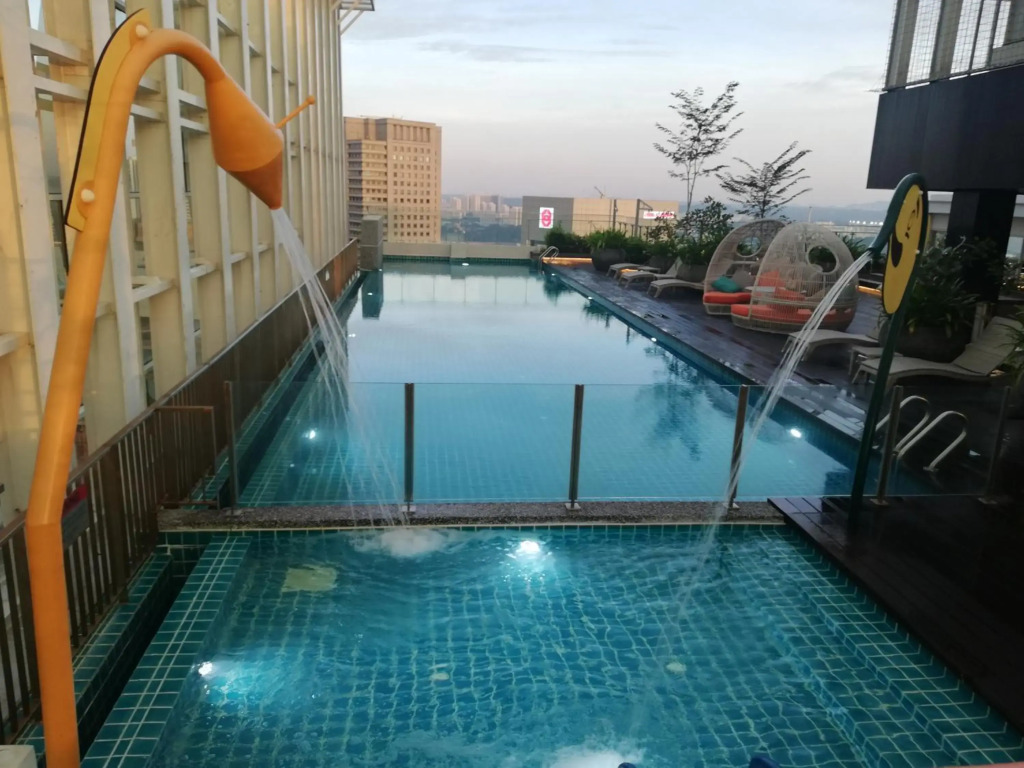 Suasana JB at JB Center Luxury Modern & Rustic 1BR Apt for Bussiness,Vacation trips