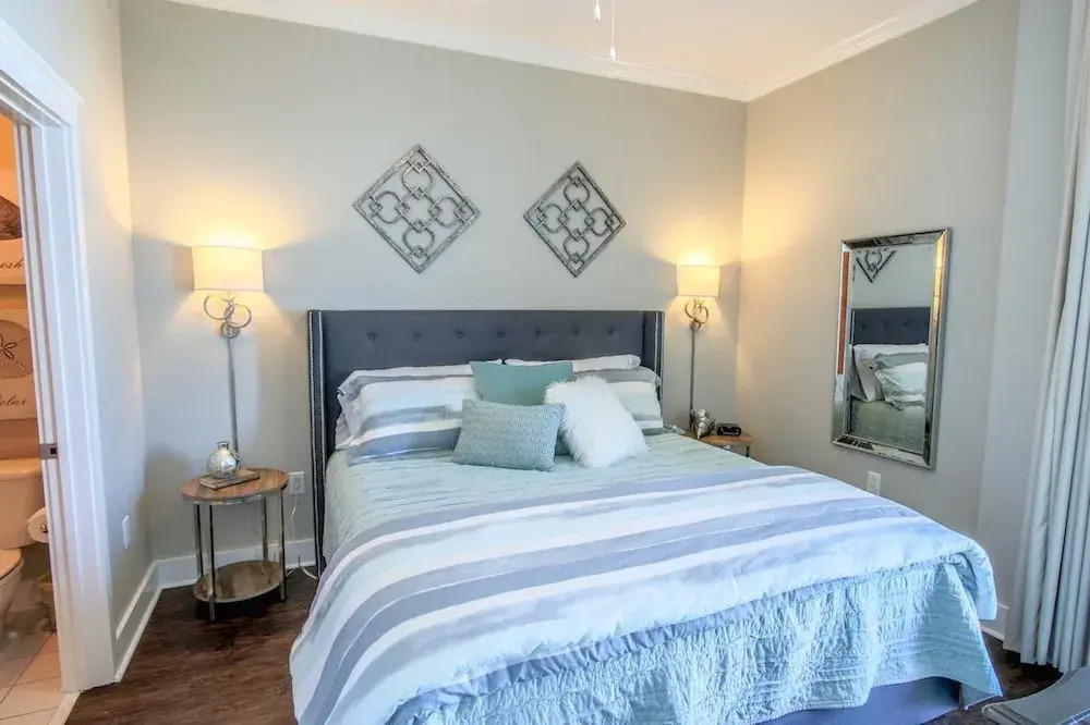 Waterscape A602 - 3 Br condo by RedAwning