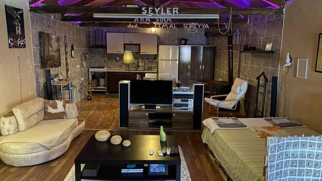 Golgenin Bahcesi Guzelbahce