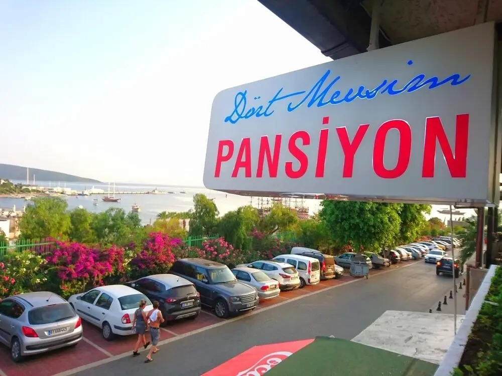 Dort Mevsim Pansiyon