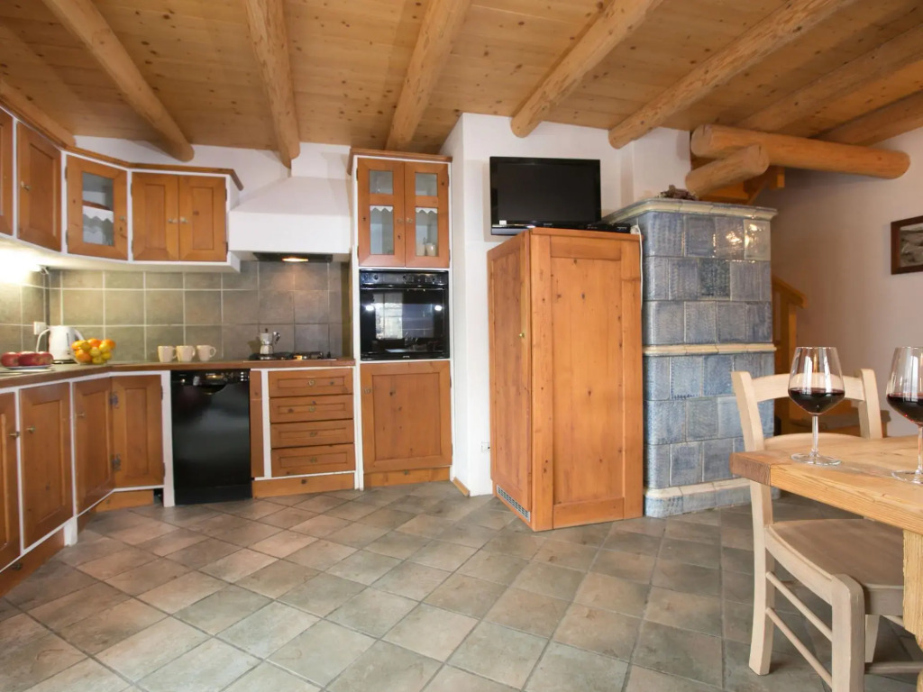 Typical Cottage in Bellamonte Italy with bubble bath