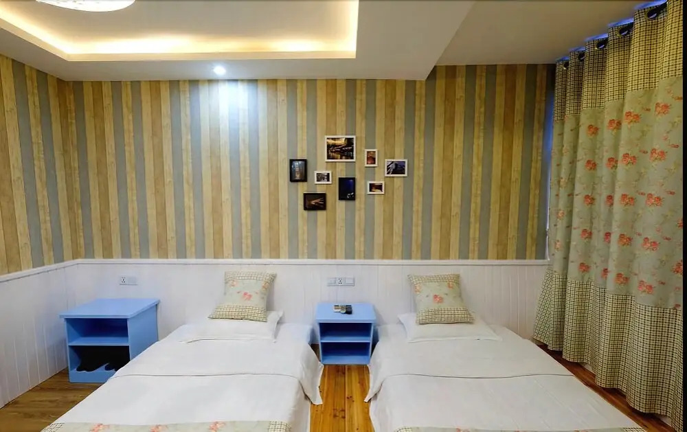 Wuzhen Zhenhe Inn