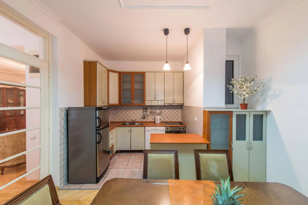 Central Belgrade Apartment 2