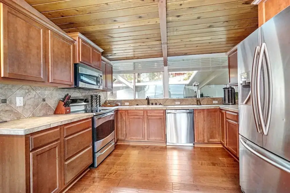 27607 10th Ave S Home 4 Bedrooms 2 Bathrooms Home