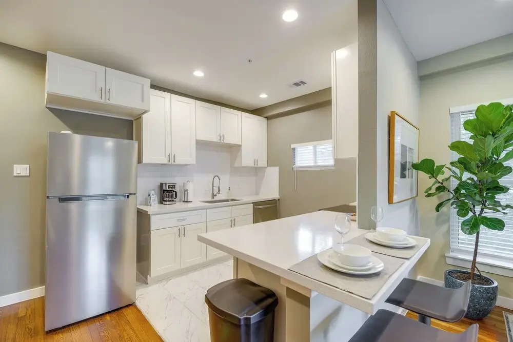 Pet-friendly Houston Apt: Walk to Midtown!