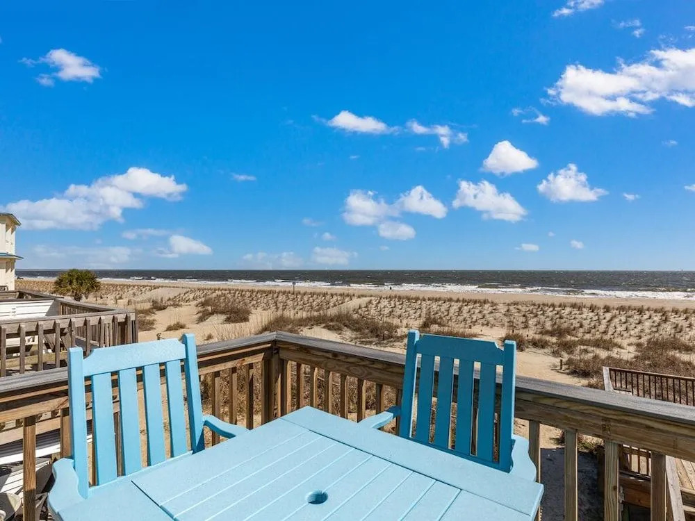 Tybee Lights 110C by Tybee Vacation Rentals