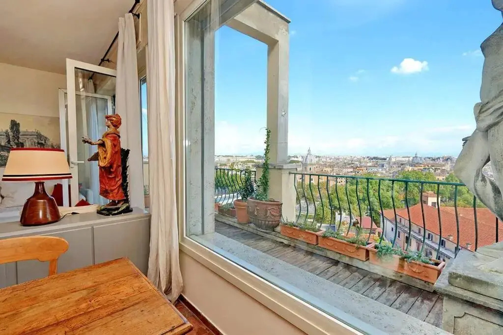 Sant Onofrio Terrace Apartment