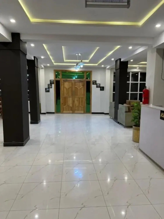 Bottleneck Hotel & Resturant