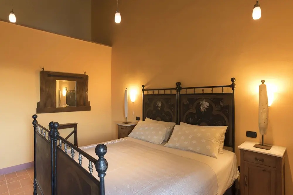 Tuscan Style Eco-Farm Molinaccio
