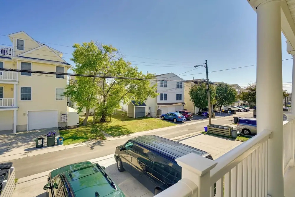 Sunny Ocean City Retreat ~ Qtr-mi to Beach!