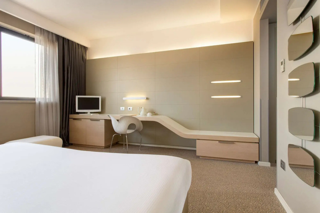 Отель Best Western Plus Tower Hotel Bologna